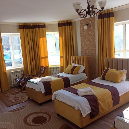 Turan Guesthouse 카라콜 외부 사진