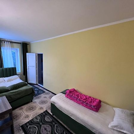 Turan Guesthouse 카라콜 외부 사진