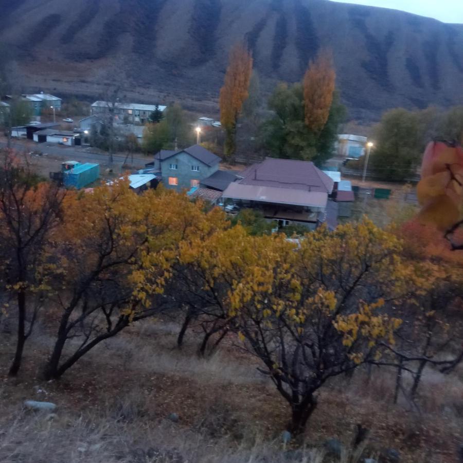 Turan Guesthouse 카라콜 외부 사진