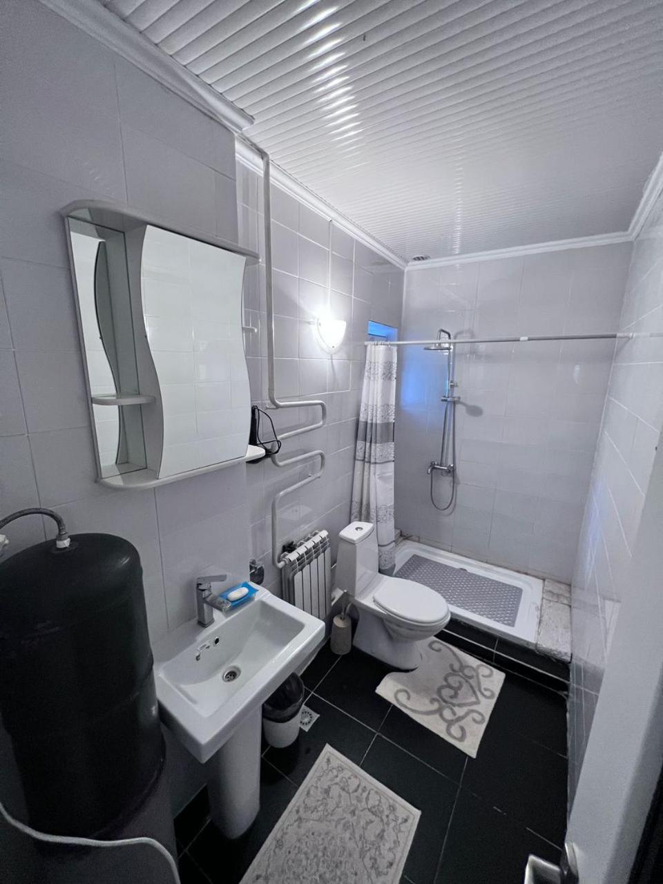 Turan Guesthouse 카라콜 외부 사진